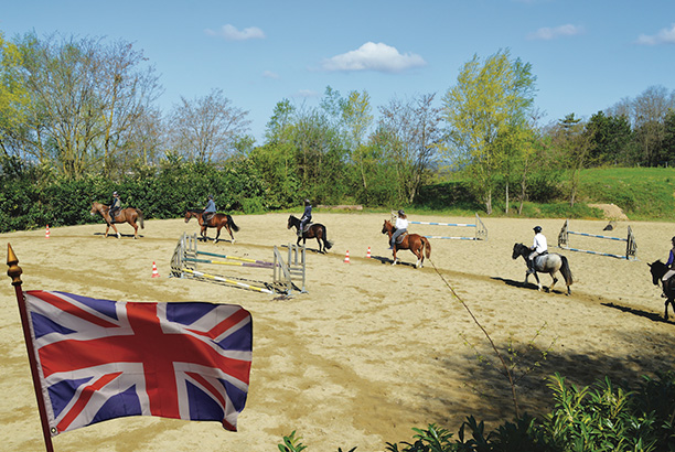Vacances-passion - Centre équestre Cheval Bugey - Ceyzériat - Ain